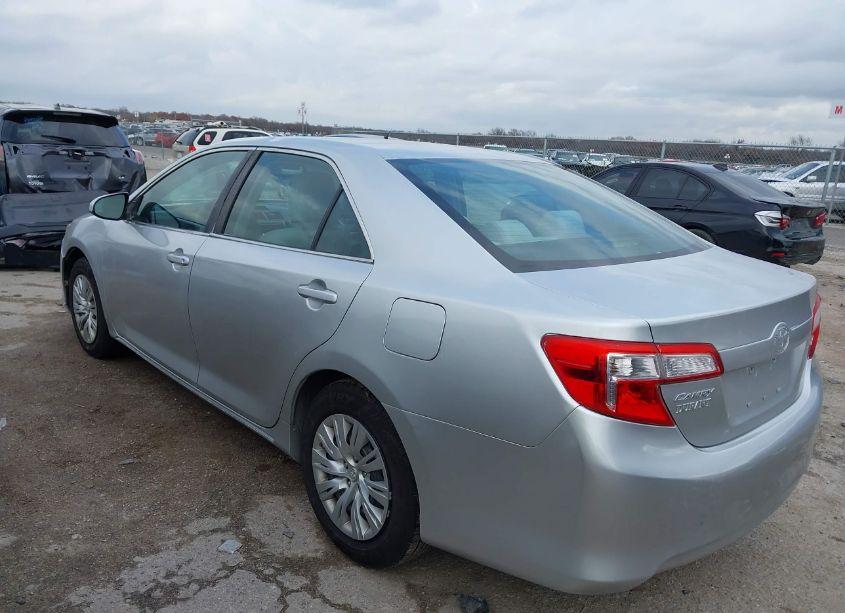 Photo 3 of 2012 Toyota Camry LE (VIN 4T1BF1FK0CU095870)