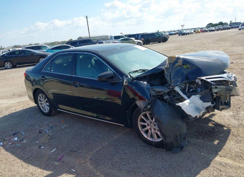 2012 Toyota Camry LE (VIN 4T1BF1FK0CU120220) main photo