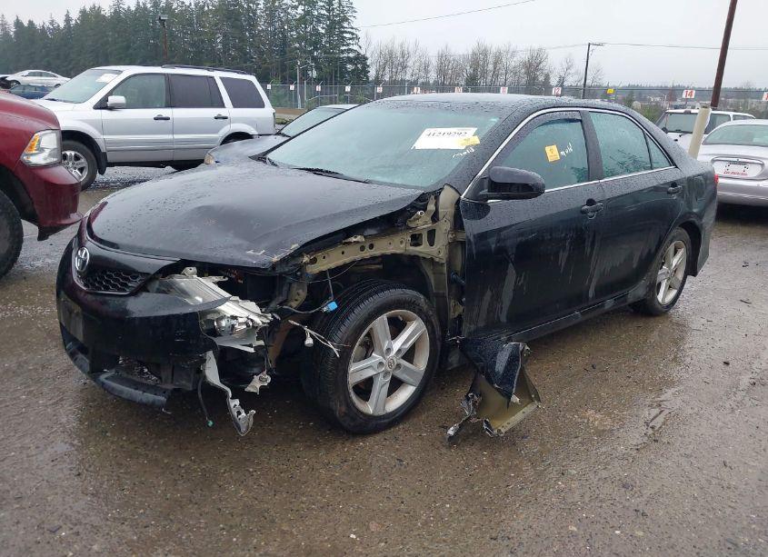 Photo 2 of 2012 Toyota Camry SE (VIN 4T1BF1FK0CU135297)