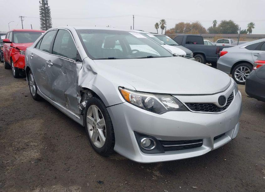 2012 Toyota Camry SE (VIN 4T1BF1FK0CU152553) main photo