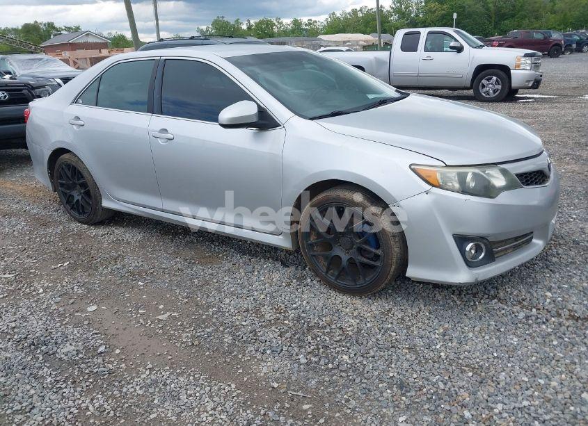 2012 Toyota Camry SE (VIN 4T1BF1FK0CU198657) main photo
