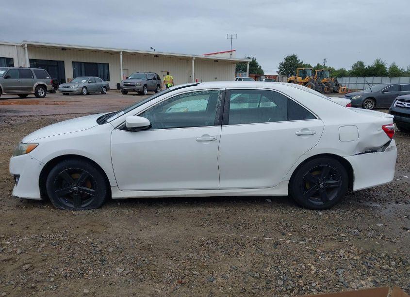 Photo 14 of 2012 Toyota Camry SE (VIN 4T1BF1FK0CU503493)