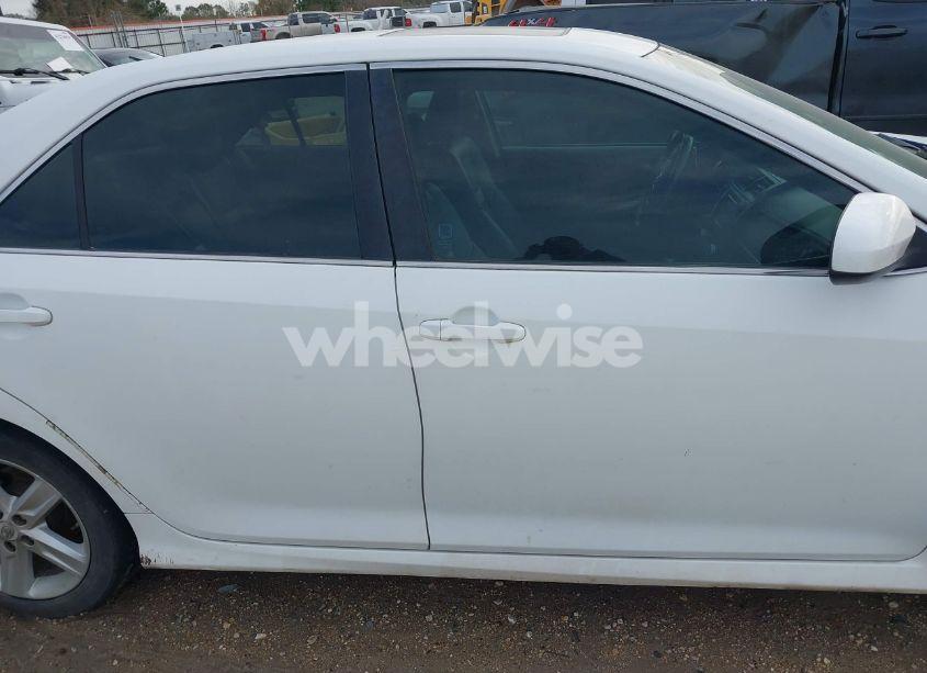 Photo 13 of 2012 Toyota Camry SE (VIN 4T1BF1FK0CU540009)