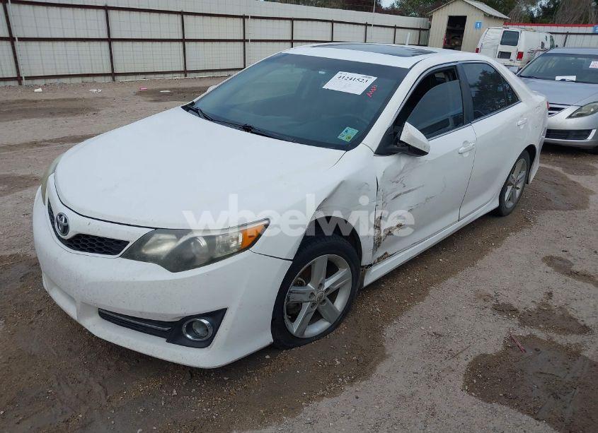 Photo 2 of 2012 Toyota Camry SE (VIN 4T1BF1FK0CU540009)