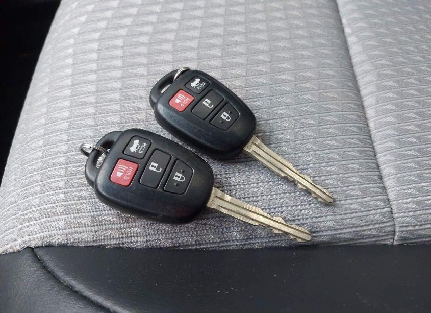 Photo 11 of 2012 Toyota Camry SE (VIN 4T1BF1FK0CU564682)