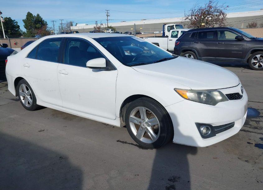 2012 Toyota Camry SE (VIN 4T1BF1FK0CU573219) main photo
