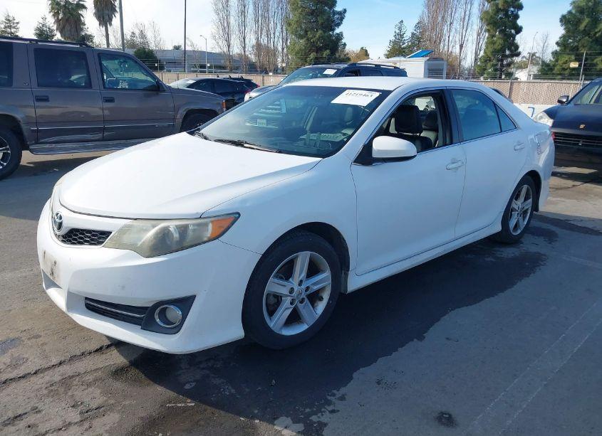 Photo 2 of 2012 Toyota Camry SE (VIN 4T1BF1FK0CU573219)