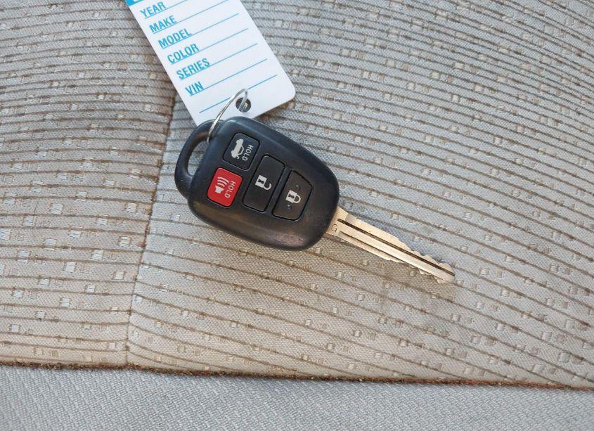 Photo 11 of 2012 Toyota Camry LE (VIN 4T1BF1FK0CU579182)