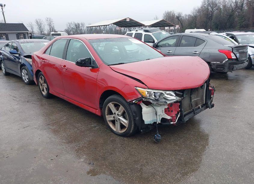2012 Toyota Camry SE (VIN 4T1BF1FK0CU585936) main photo