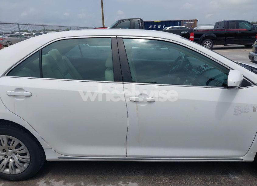 Photo 13 of 2012 Toyota Camry LE (VIN 4T1BF1FK0CU599089)