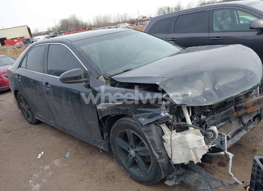2012 Toyota Camry SE (VIN 4T1BF1FK0CU616263) main photo