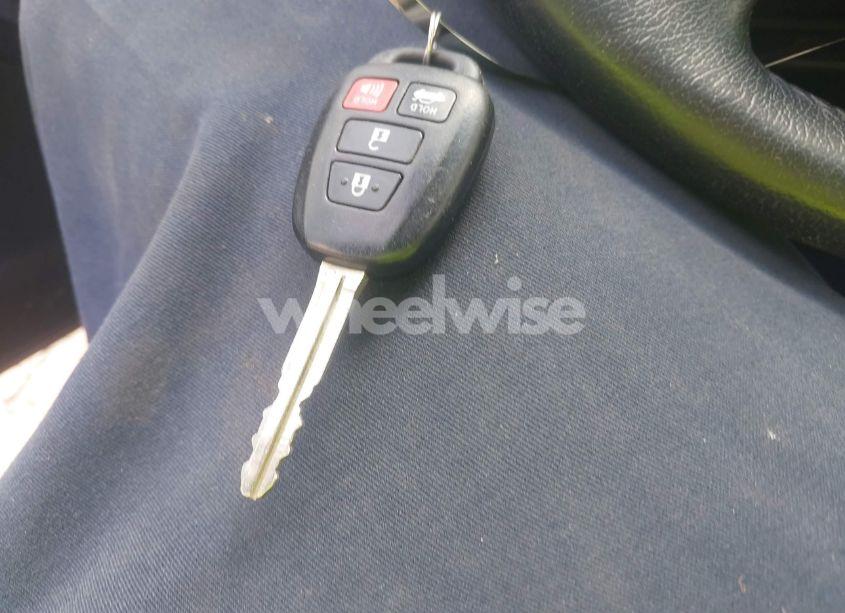 Photo 11 of 2012 Toyota Camry SE (VIN 4T1BF1FK0CU631670)