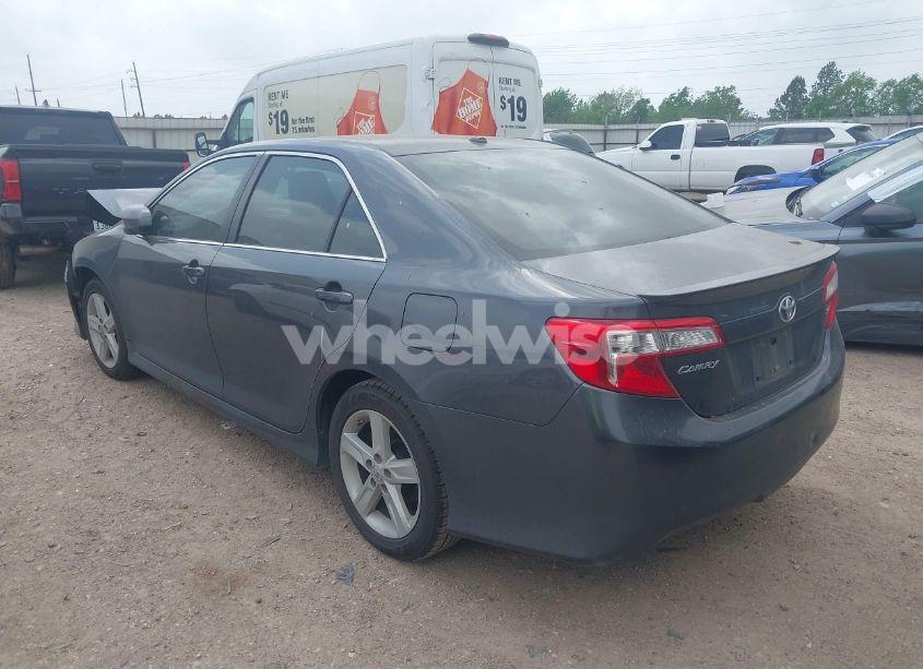 Photo 3 of 2012 Toyota Camry SE (VIN 4T1BF1FK0CU631670)