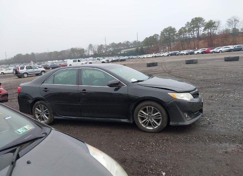 Photo 12 of 2013 Toyota Camry SE (VIN 4T1BF1FK0DU204877)