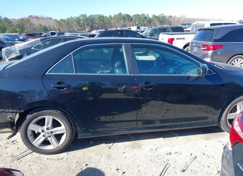 Photo 13 of 2013 Toyota Camry SE (VIN 4T1BF1FK0DU218181)