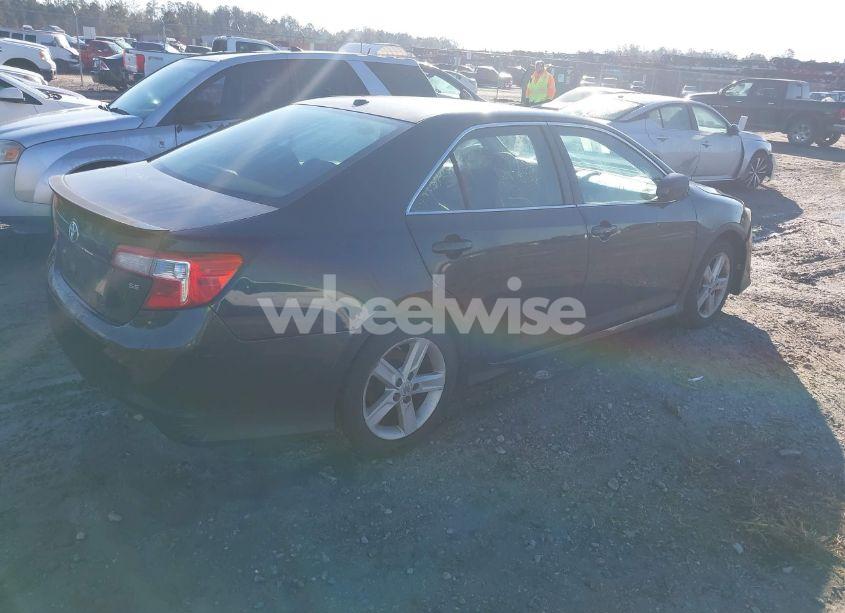 Photo 4 of 2013 Toyota Camry SE (VIN 4T1BF1FK0DU226071)