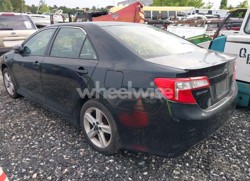 Photo 3 of 2013 Toyota Camry SE (VIN 4T1BF1FK0DU227172)