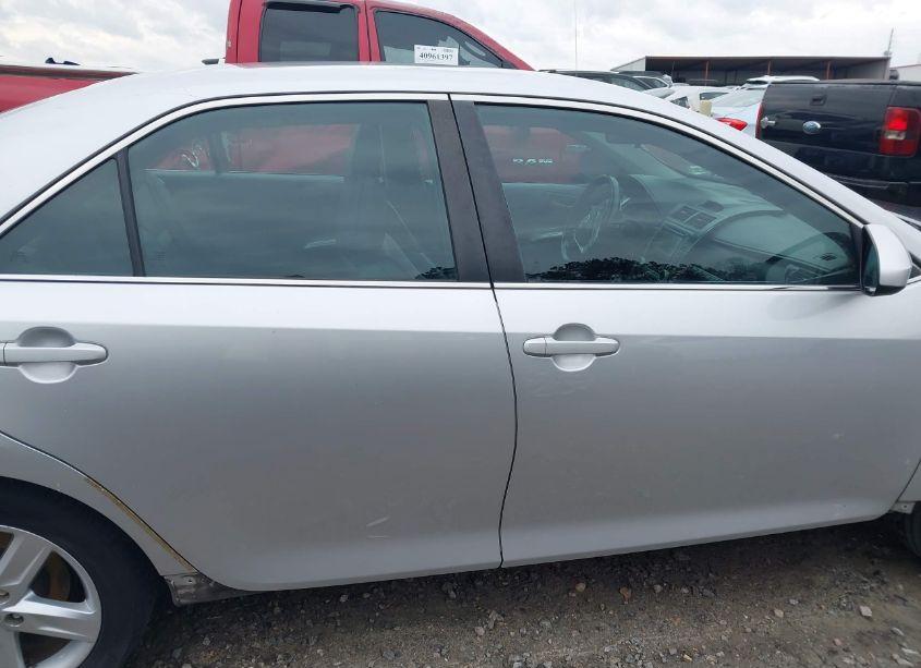 Photo 14 of 2013 Toyota Camry SE (VIN 4T1BF1FK0DU239032)