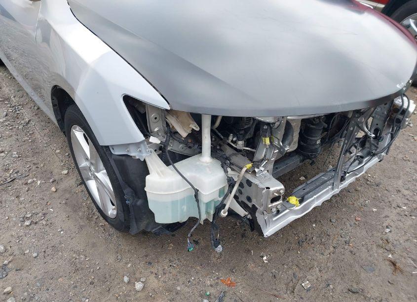 Photo 18 of 2013 Toyota Camry SE (VIN 4T1BF1FK0DU239032)