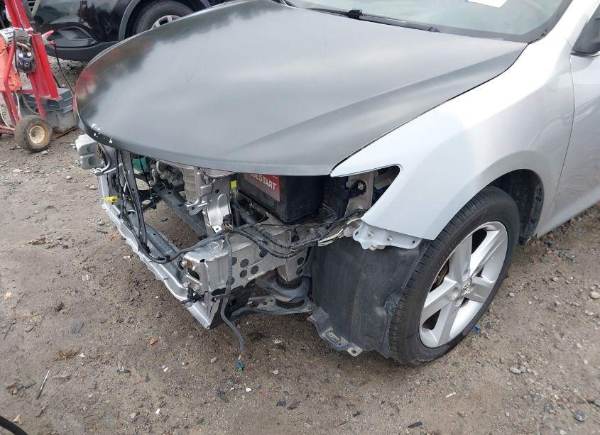 Photo 19 of 2013 Toyota Camry SE (VIN 4T1BF1FK0DU239032)