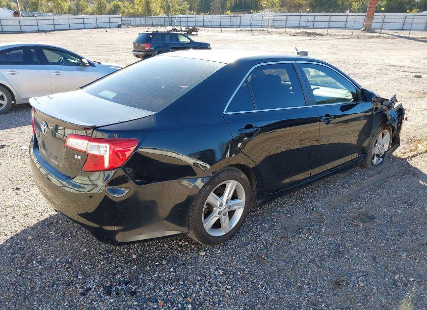 Photo 4 of 2013 Toyota Camry SE (VIN 4T1BF1FK0DU244537)