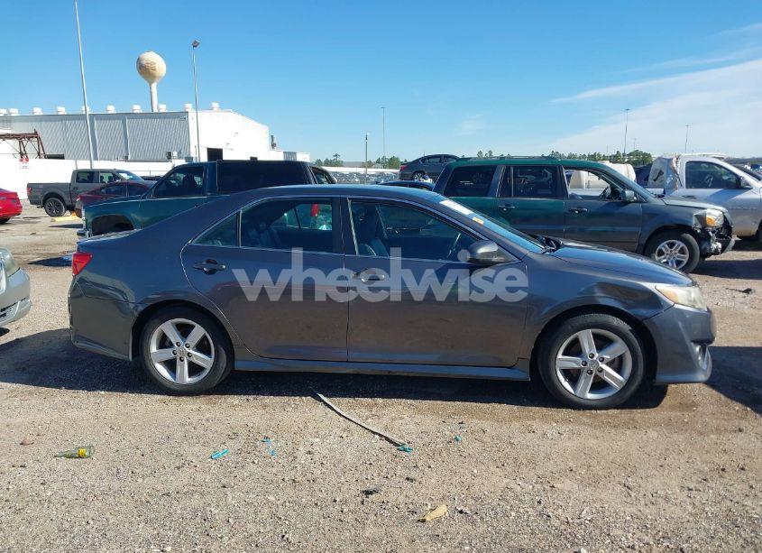 Photo 13 of 2013 Toyota Camry SE (VIN 4T1BF1FK0DU269356)