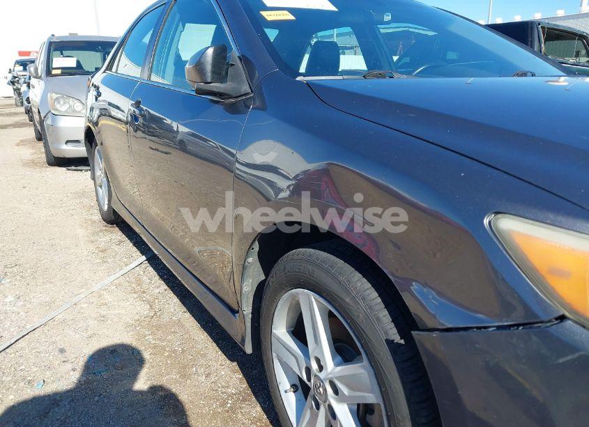 Photo 6 of 2013 Toyota Camry SE (VIN 4T1BF1FK0DU269356)