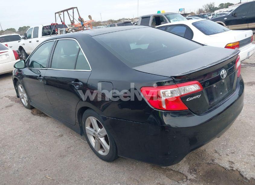 Photo 3 of 2013 Toyota Camry SE (VIN 4T1BF1FK0DU271057)
