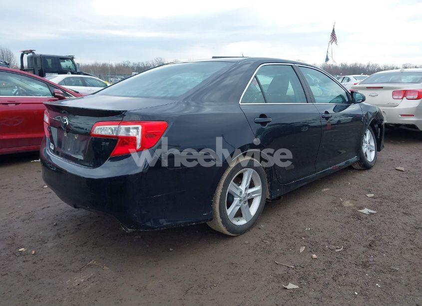 Photo 4 of 2013 Toyota Camry SE (VIN 4T1BF1FK0DU281314)