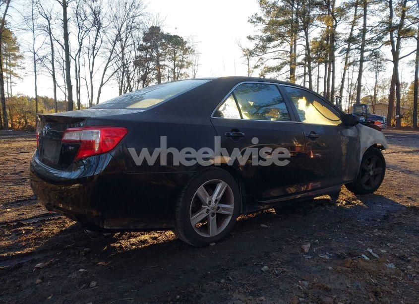 Photo 4 of 2013 Toyota Camry SE (VIN 4T1BF1FK0DU657381)