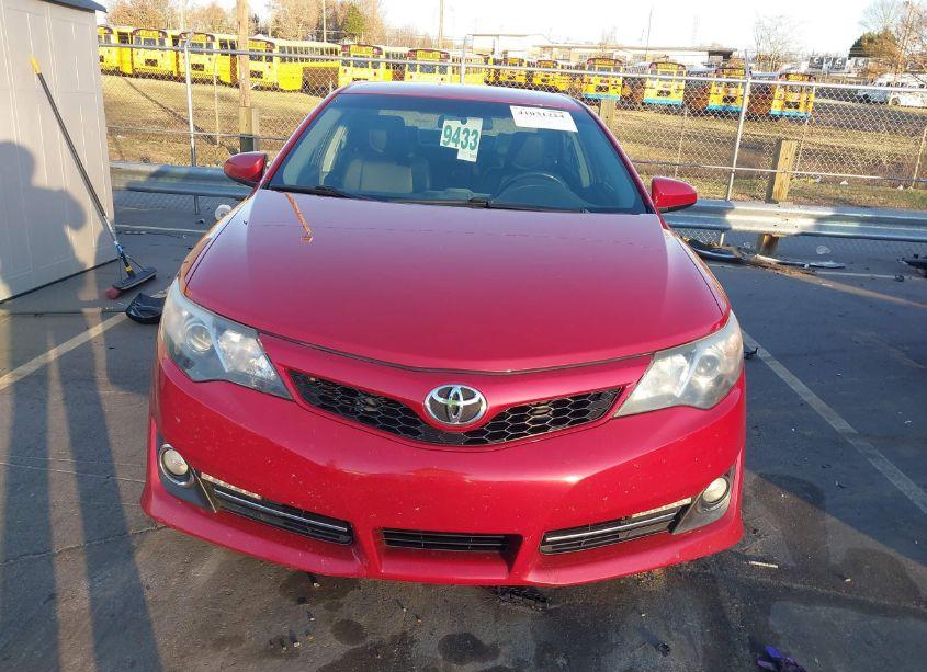 Photo 12 of 2013 Toyota Camry SE (VIN 4T1BF1FK0DU657817)