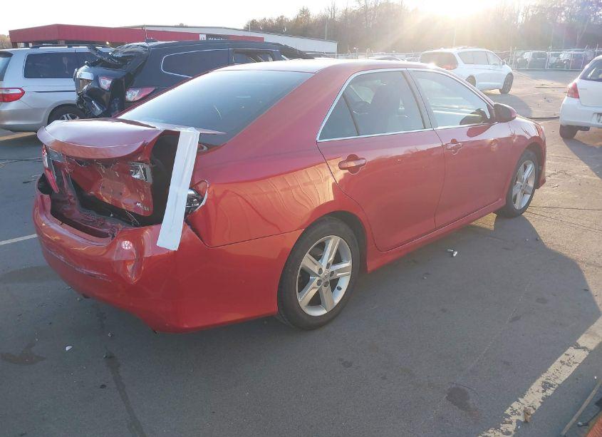 Photo 4 of 2013 Toyota Camry SE (VIN 4T1BF1FK0DU657817)