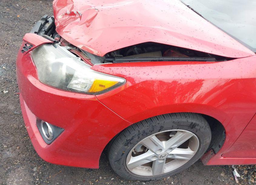 Photo 19 of 2013 Toyota Camry SE (VIN 4T1BF1FK0DU659308)