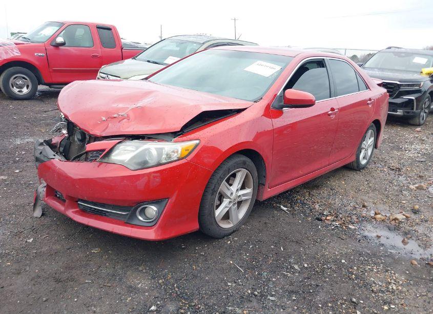 Photo 2 of 2013 Toyota Camry SE (VIN 4T1BF1FK0DU659308)