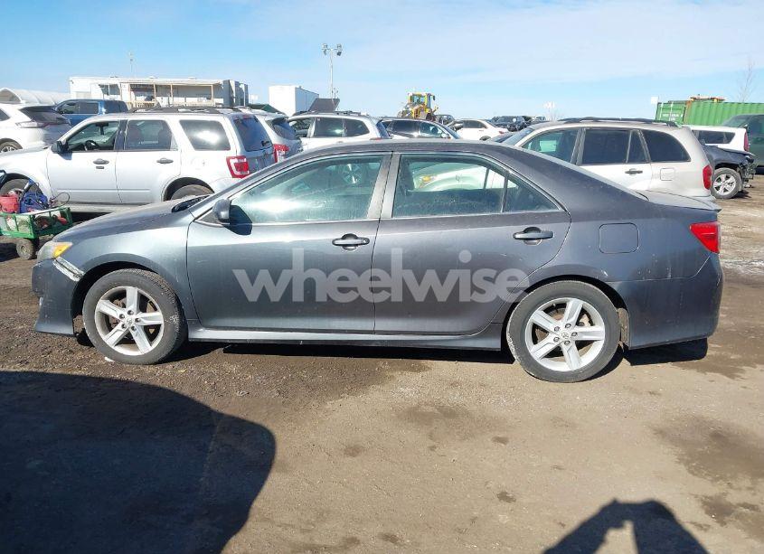 Photo 14 of 2013 Toyota Camry SE (VIN 4T1BF1FK0DU661947)