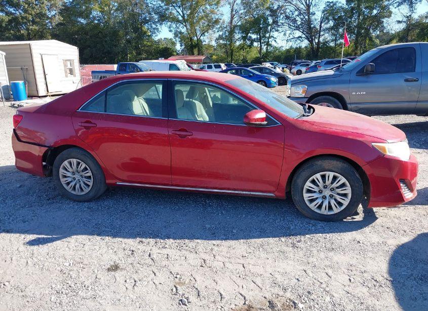 Photo 13 of 2013 Toyota Camry LE (VIN 4T1BF1FK0DU680076)