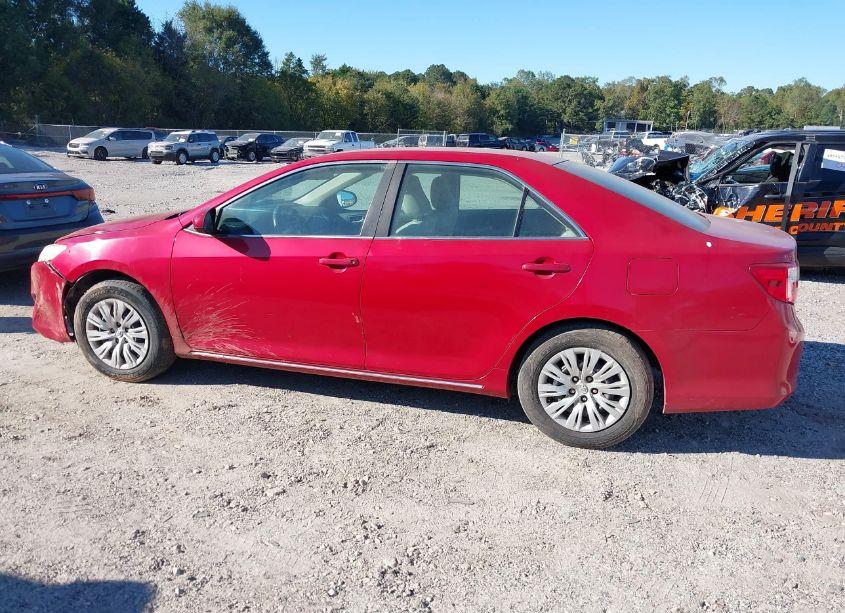 Photo 14 of 2013 Toyota Camry LE (VIN 4T1BF1FK0DU680076)