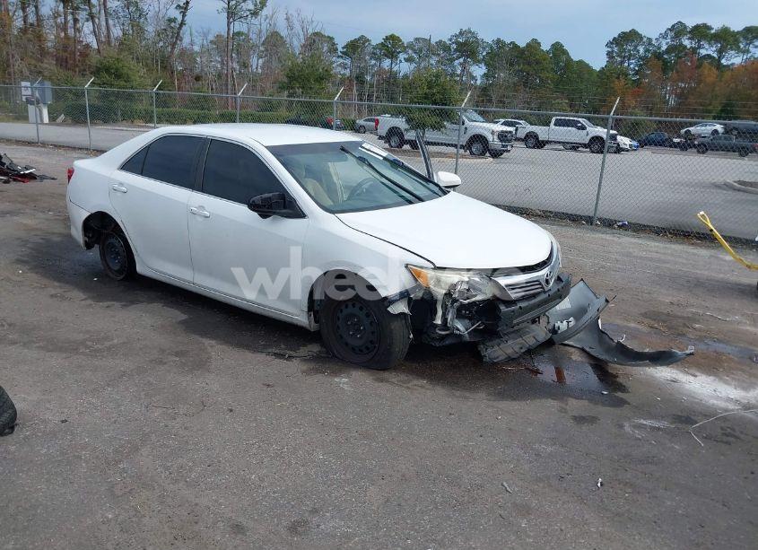 2013 Toyota Camry L (VIN 4T1BF1FK0DU705543) main photo