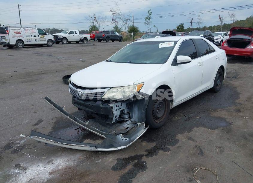 Photo 2 of 2013 Toyota Camry L (VIN 4T1BF1FK0DU705543)