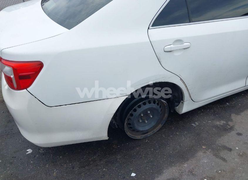 Photo 6 of 2013 Toyota Camry L (VIN 4T1BF1FK0DU705543)