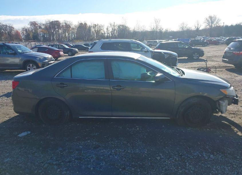 Photo 13 of 2013 Toyota Camry LE (VIN 4T1BF1FK0DU723721)