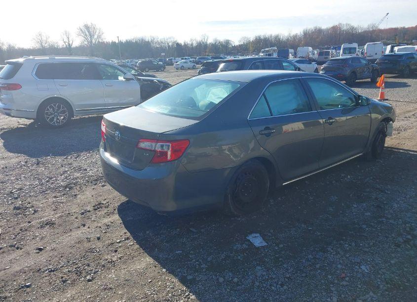 Photo 4 of 2013 Toyota Camry LE (VIN 4T1BF1FK0DU723721)