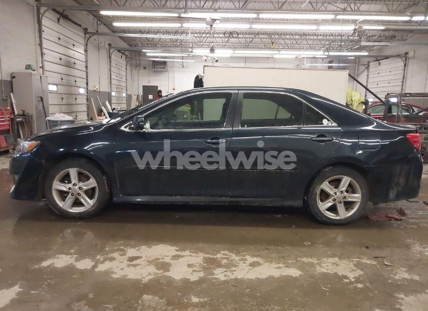 Photo 14 of 2014 Toyota Camry SE (VIN 4T1BF1FK0EU306066)