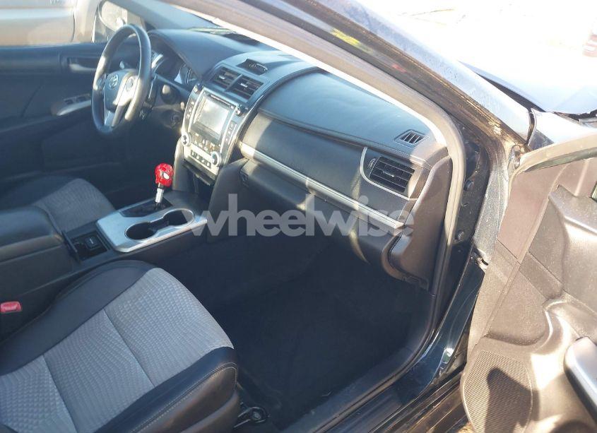 Photo 5 of 2014 Toyota Camry SE (VIN 4T1BF1FK0EU316113)