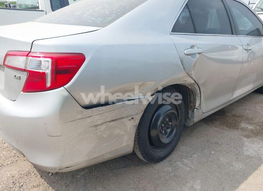 Photo 6 of 2014 Toyota Camry LE (VIN 4T1BF1FK0EU331159)