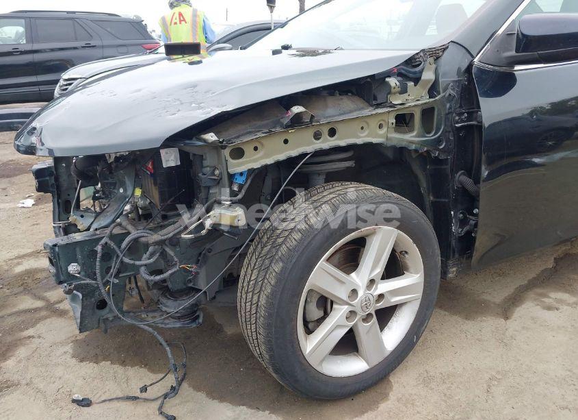 Photo 19 of 2014 Toyota Camry SE (VIN 4T1BF1FK0EU344817)