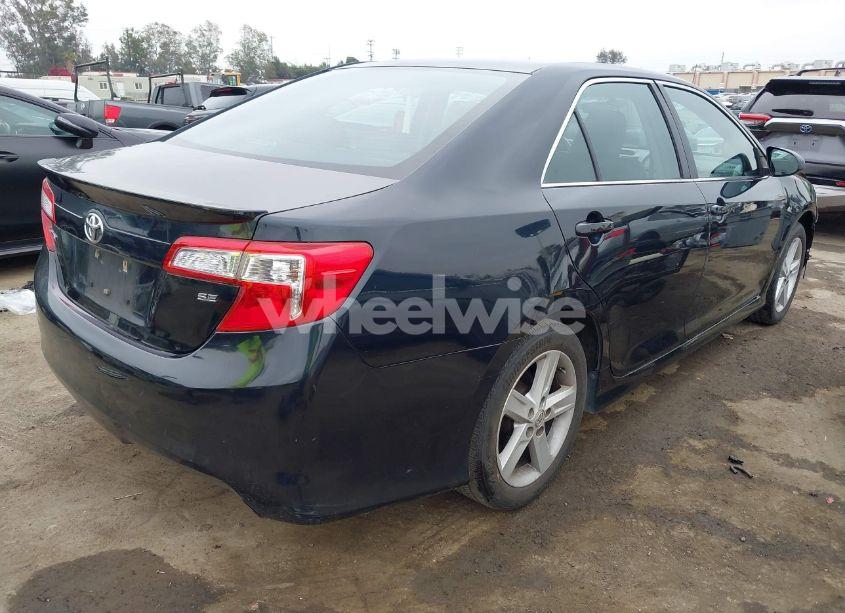Photo 4 of 2014 Toyota Camry SE (VIN 4T1BF1FK0EU344817)