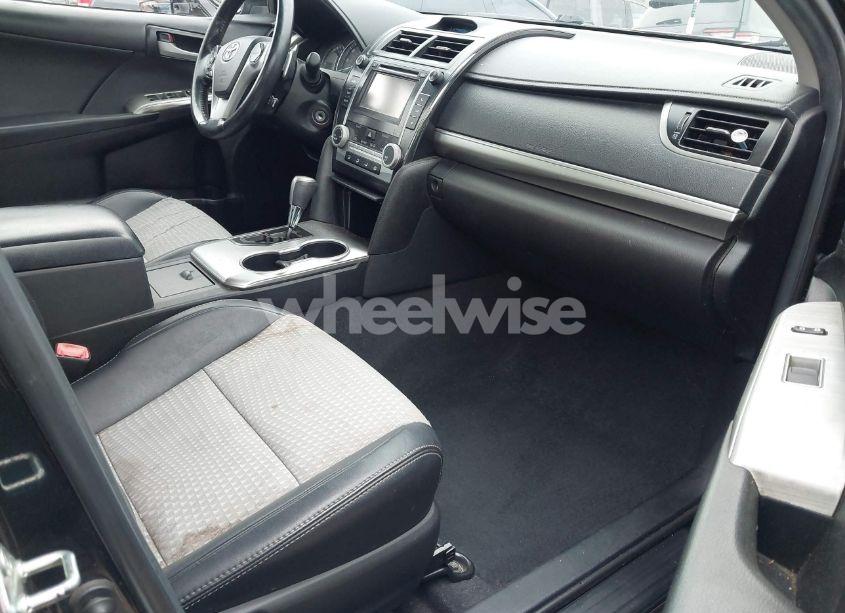 Photo 5 of 2014 Toyota Camry SE (VIN 4T1BF1FK0EU344817)