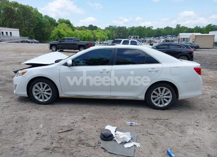 Photo 15 of 2014 Toyota Camry XLE (VIN 4T1BF1FK0EU357194)
