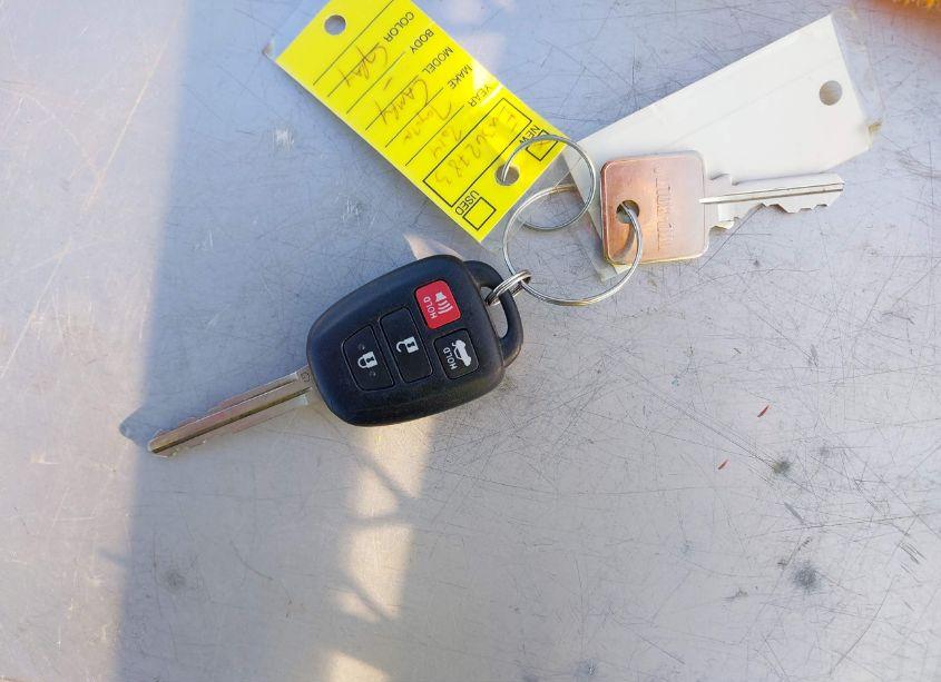 Photo 11 of 2014 Toyota Camry SE (VIN 4T1BF1FK0EU362783)